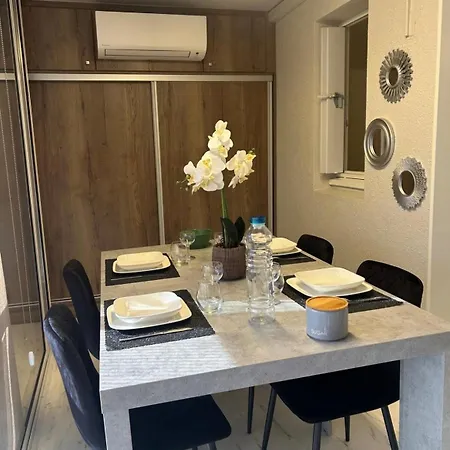 Climatise 2 150m Richelieu Apartament *